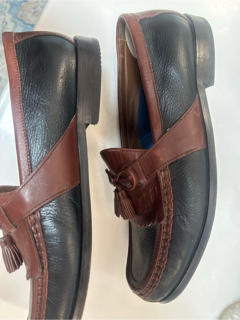 Johnston & Murphy Aragon II Kiltie tassel loafers black/brown leather. Size 13W
